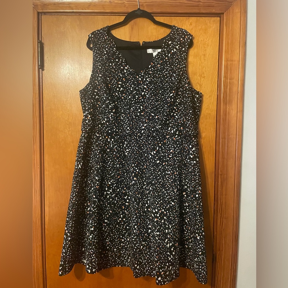 Black/multi dot fit and flare dress size 20
